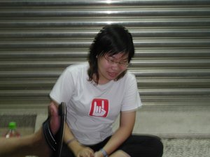 20中秋烤肉2004-09-27 20-34-43.JPG